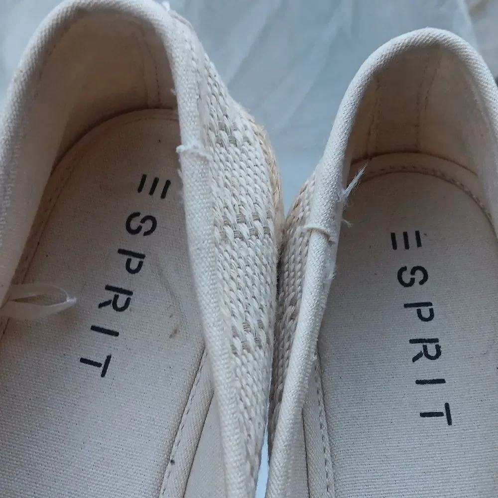 Esprit Women's Cream Slip-On Shoes Size 8.5